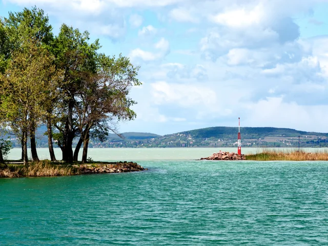 Balaton Plattensee mit Ferienhaus am Ufer