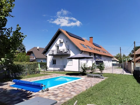 Balaton Plattensee mit Ferienhaus am Ufer